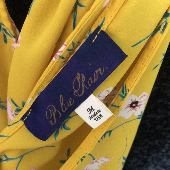 Spring blouse - Picture 3 of 3